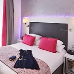 מלון Western Carlton 4*