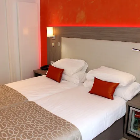 Hotel Western Carlton 4*
